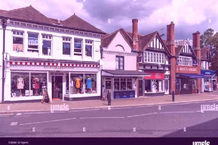 Escorts Pinner, United Kingdom — Local Companions
