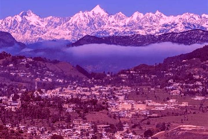 Escorts Pithora, India — Local Companions