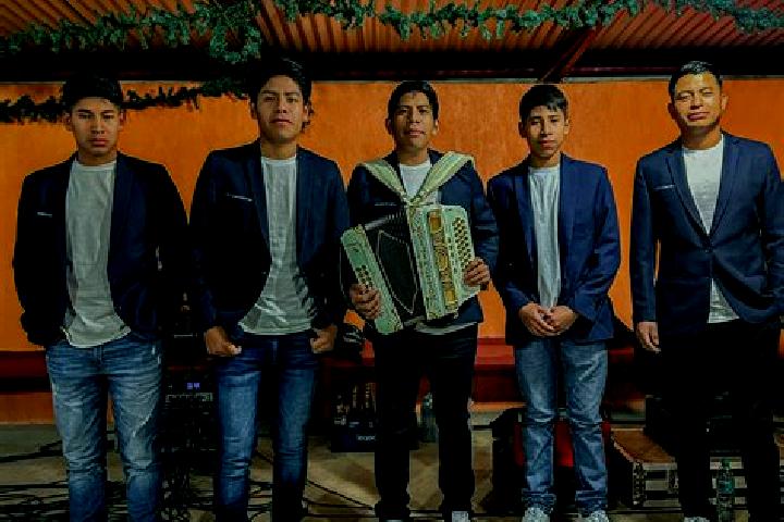 Escorts Placido Flores, Mexico — Local Companions