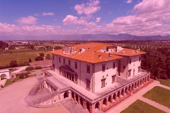 Escorts Poggio A Caiano, Italy — Local Companions