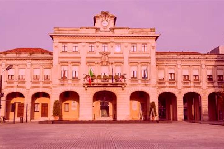 Escorts Poggio di Chiesanuova, San Marino — Local Companions