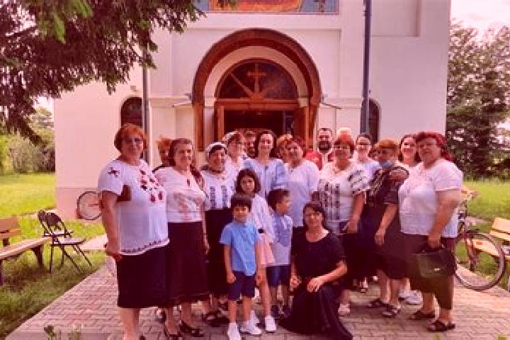 Escorts Poienarii Apostoli, Romania — Local Companions