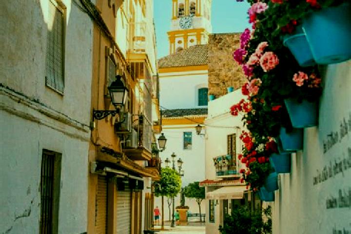 Escorts Polenino, Spain — Local Companions