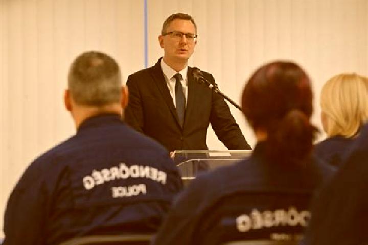 Escorts Police nad Metuji, Czech Republic — Local Companions