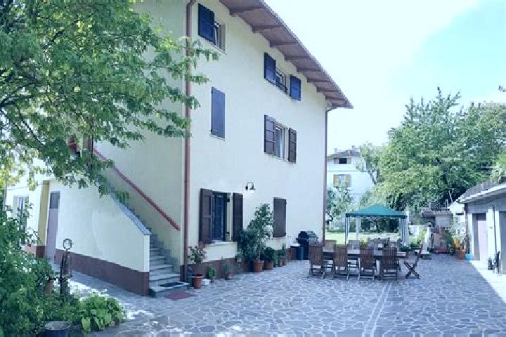 Escorts Polinago, Italy — Local Companions