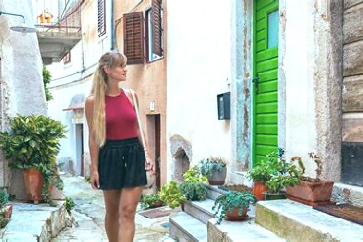 Escorts Poljane, Croatia — Local Companions