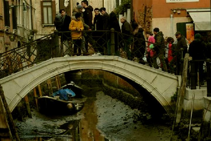 Escorts Pomezia, Italy — Local Companions
