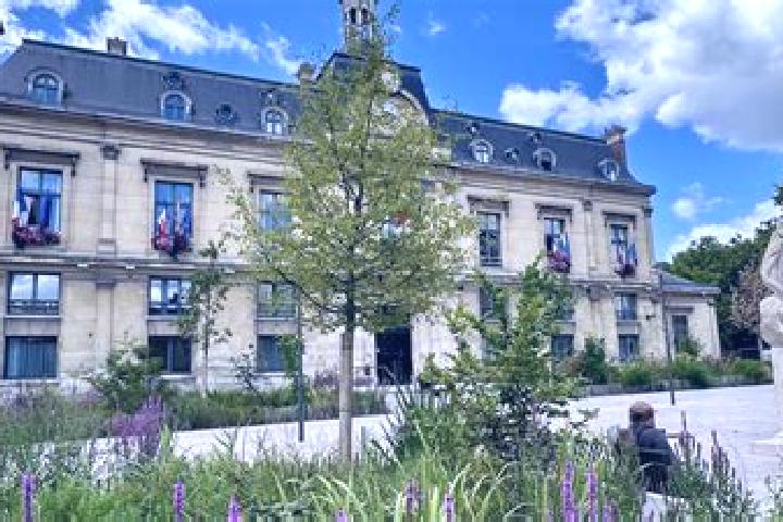Escorts Pont-sur-Seine, France — Local Companions