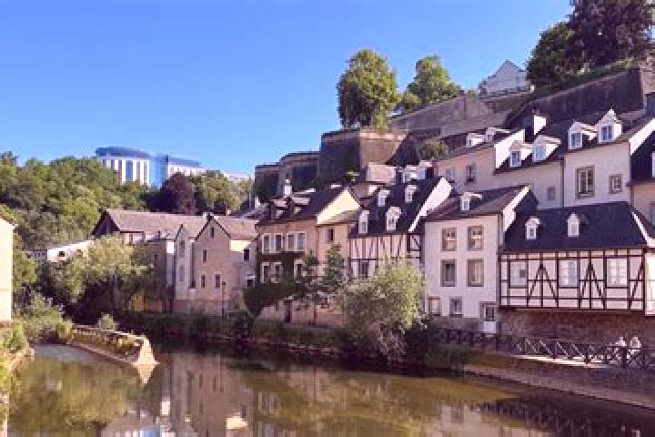 Escorts Pontpierre, Luxembourg — Local Companions