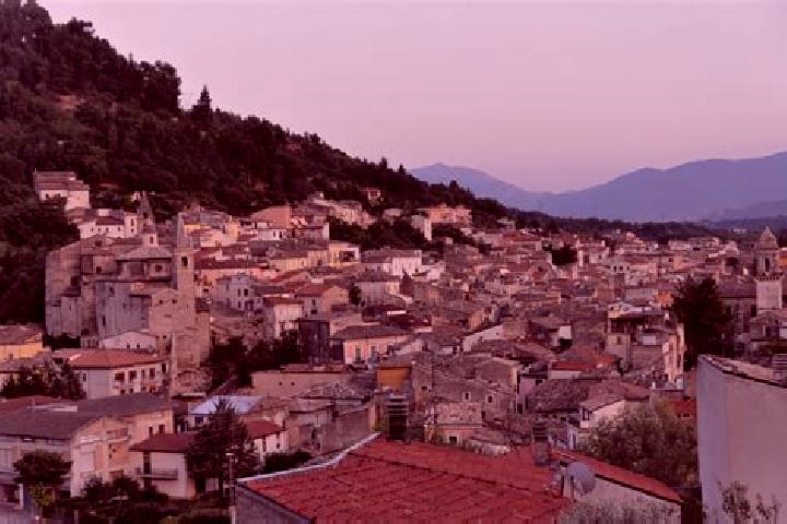 Escorts Popoli, Italy — Local Companions