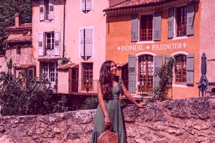 Escorts Port-Sainte-Marie, France — Local Companions