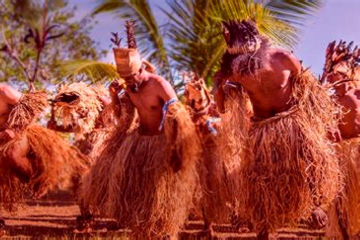 Escorts Portes de Fer, New Caledonia — Local Companions
