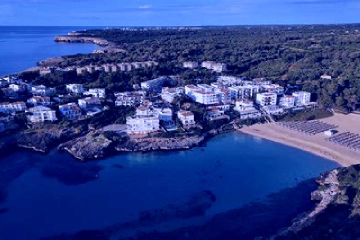Escorts Portocolom, Spain — Local Companions