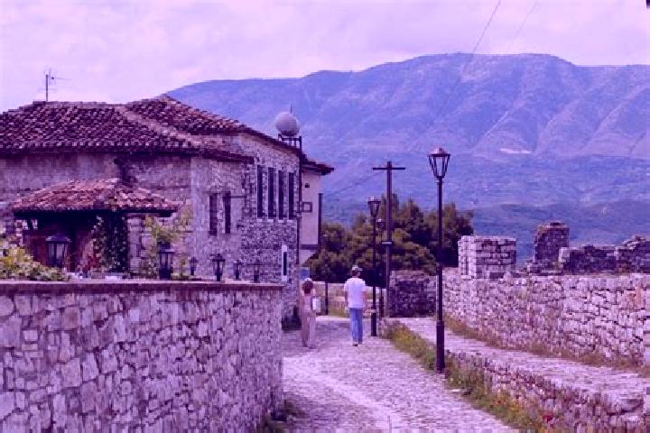 Escorts Poshnje, Albania — Local Companions