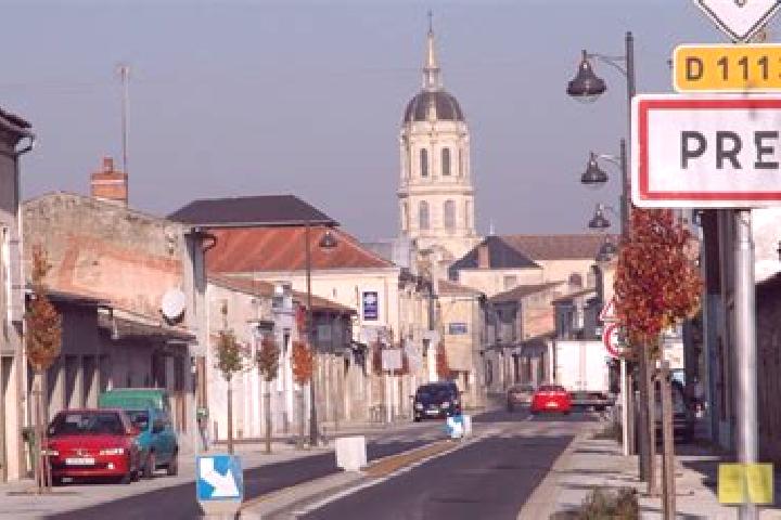 Escorts Preignac, France — Local Companions