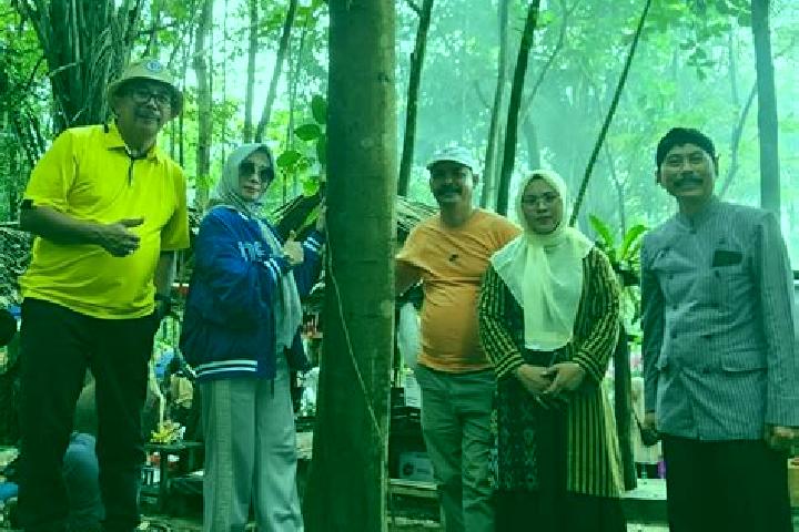 Escorts Pringgondani, Indonesia — Local Companions