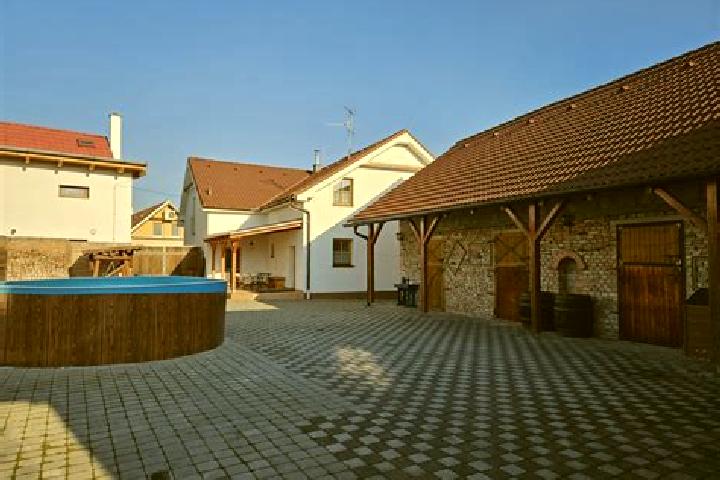 Escorts Pritluky, Czech Republic — Local Companions