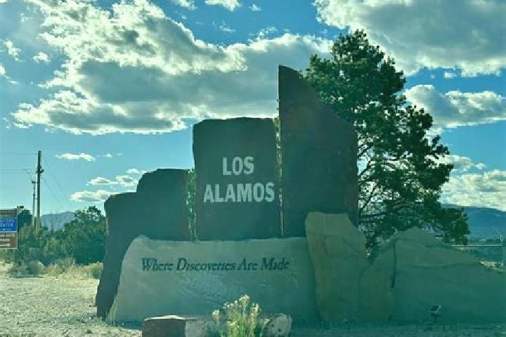 Escorts Pueblo de Alamos, Mexico — Local Companions