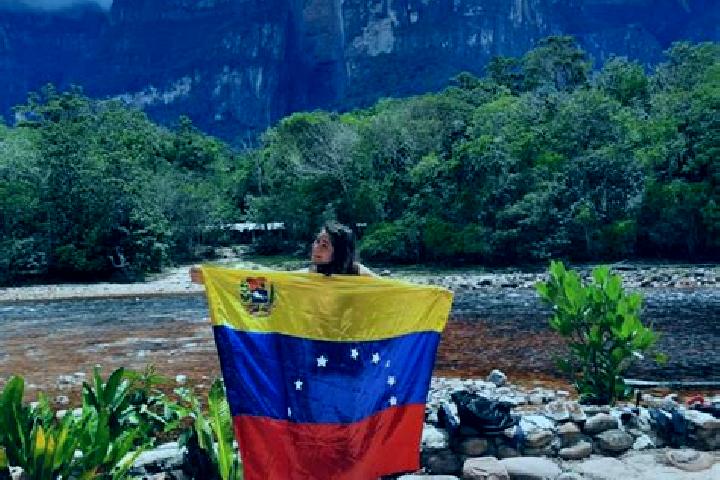 Escorts Pueblo Nuevo, Venezuela — Local Companions