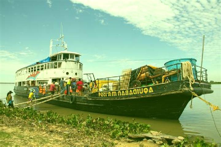 Escorts Puerto Bahia Negra, Paraguay — Local Companions