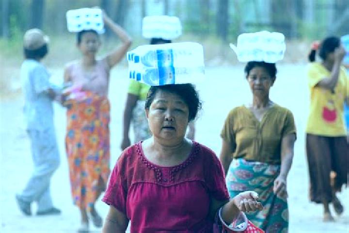 Escorts Pyawbwe Lay, Myanmar — Local Companions