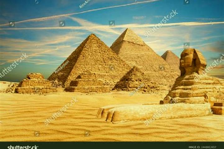 Escorts Qina, Egypt — Local Companions