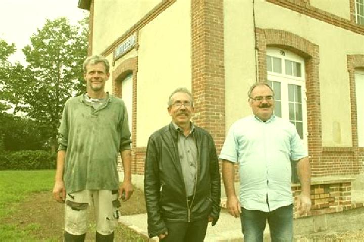 Escorts Quittebeuf, France — Local Companions