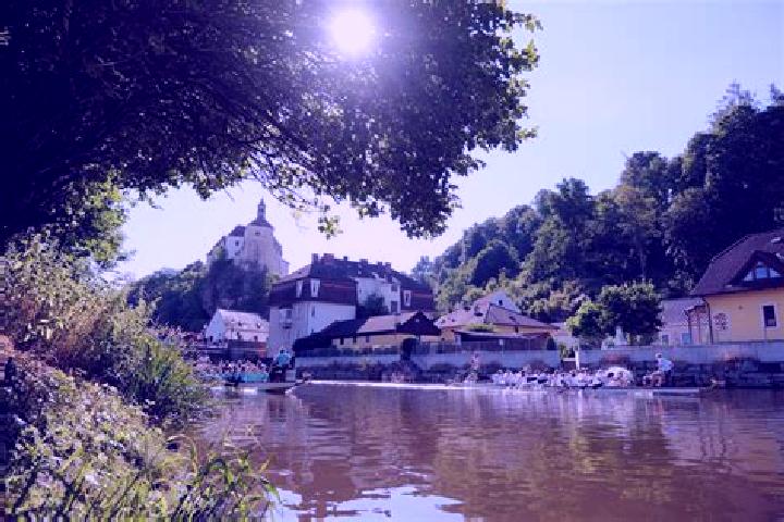 Escorts Raabs an der Thaya, Austria — Local Companions