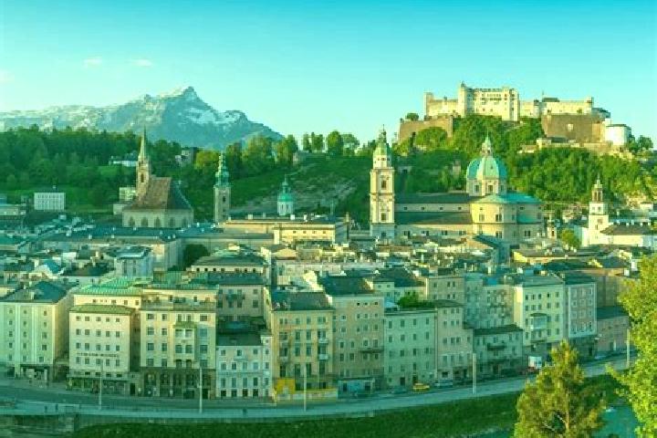 Escorts Ramseiden, Austria — Local Companions
