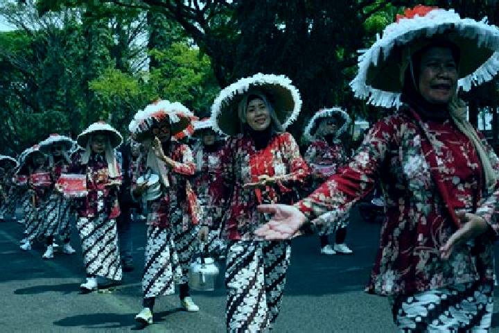 Escorts Randudongkal, Indonesia — Local Companions