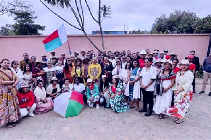 Escorts Ranohira, Madagascar — Local Companions