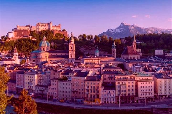 Escorts Rapperswinkel, Austria — Local Companions