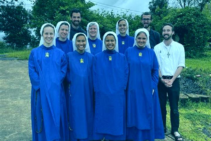 Escorts Remoncourt, France — Local Companions