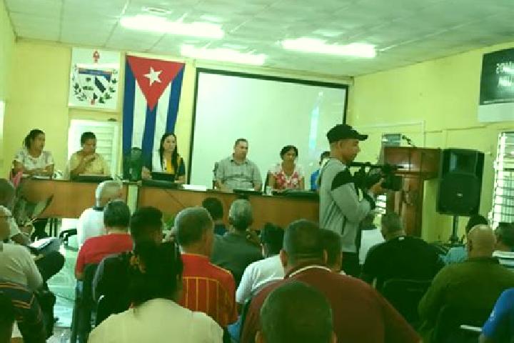 Escorts Rio Cauto, Cuba — Local Companions