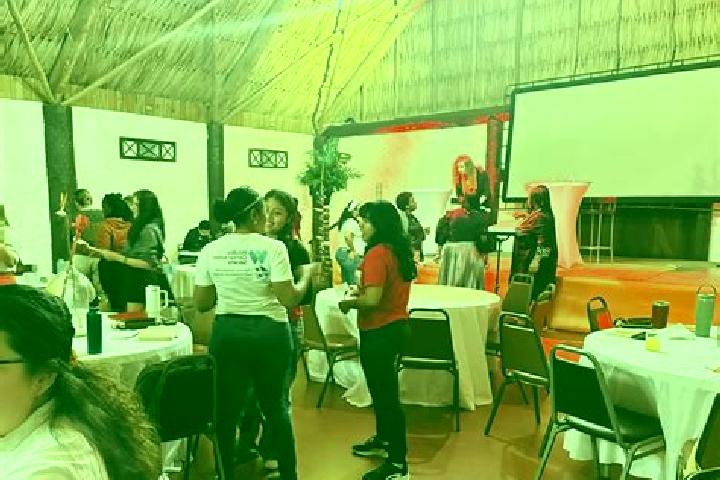 Escorts Rio Corozal, Mexico — Local Companions