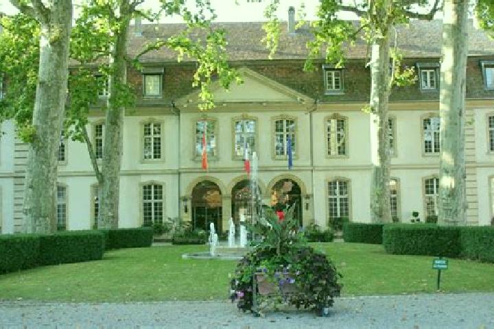 Escorts Rixheim, France — Local Companions