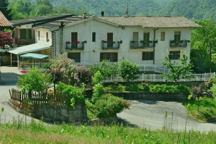 Escorts Roccaforte Mondovi, Italy — Local Companions