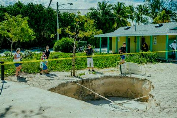 Escorts Rock Hole, Cayman Islands — Local Companions
