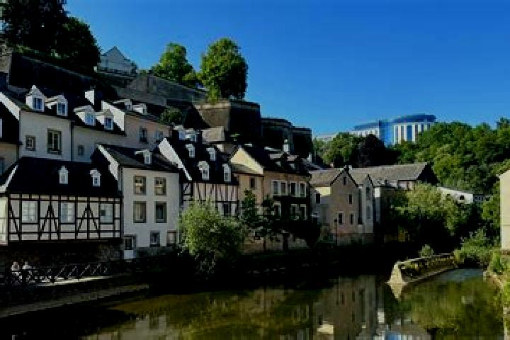 Escorts Rollingen, Luxembourg — Local Companions