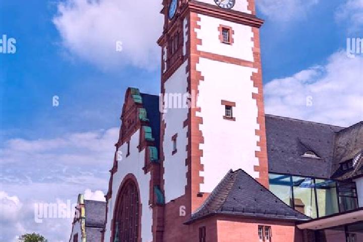 Escorts Rosbach vor der Hoehe, Germany — Local Companions