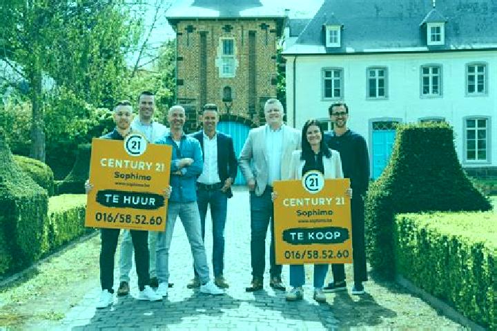 Escorts Rotselaar, Belgium — Local Companions