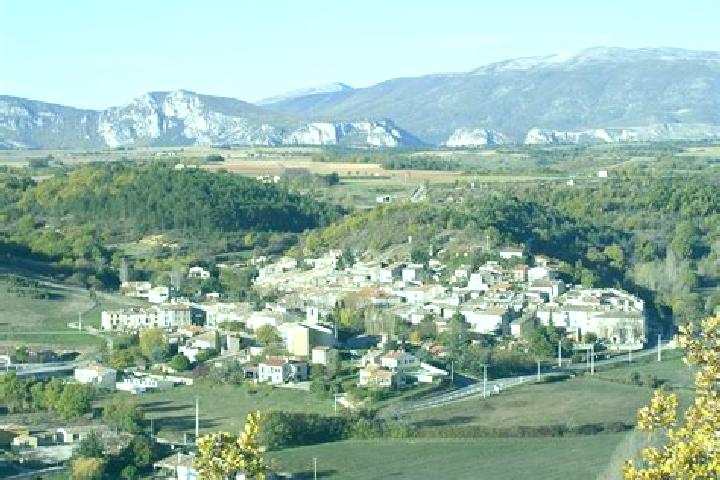 Escorts Roumoules, France — Local Companions