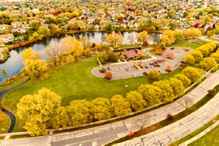 Escorts Round Lake Park, United States — Local Companions