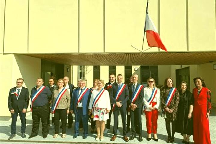 Escorts Rousies, France — Local Companions