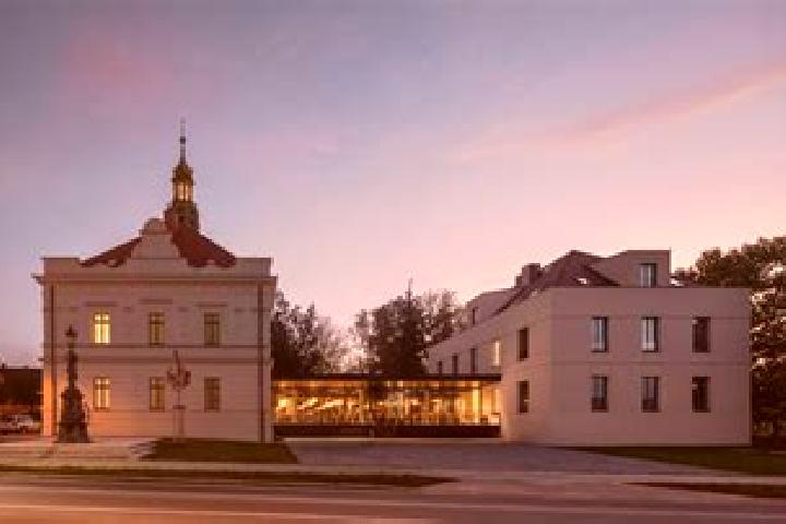 Escorts Rudolfov, Czech Republic — Local Companions