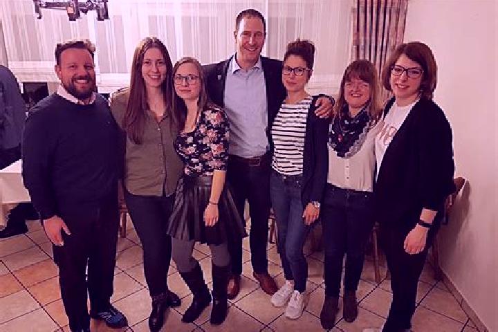 Escorts Rueckersdorf, Austria — Local Companions