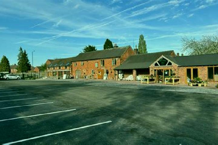 Escorts Rushden, United Kingdom — Local Companions
