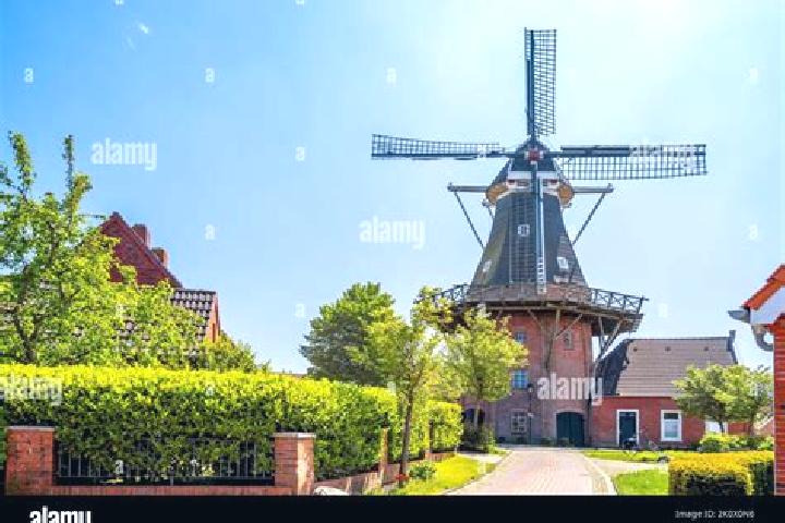 Escorts Rysum, Germany — Local Companions