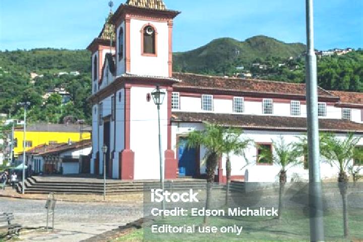 Escorts Sabara, Brazil — Local Companions