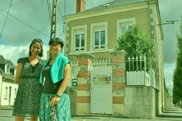 Escorts Sable-sur-Sarthe, France — Local Companions